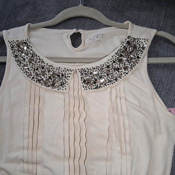 LOFT Ivory Sleeveless Dressy Blouse with Jeweled Collar ~ Pleated Front, Size M - Picture 3 of 5